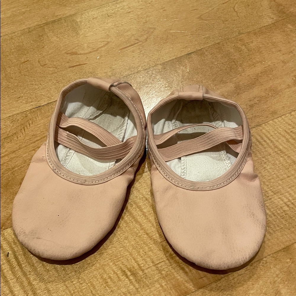 Adorable Pink Kids Ballet Dance Slippers